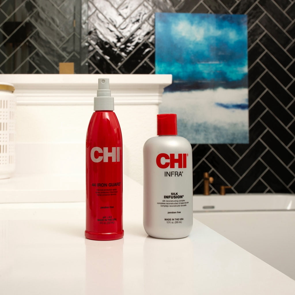 CHI Silk Infusion Leave-In Treatment Anti-Frizz Serum Heat Protectant for All Hair Types 6 oz