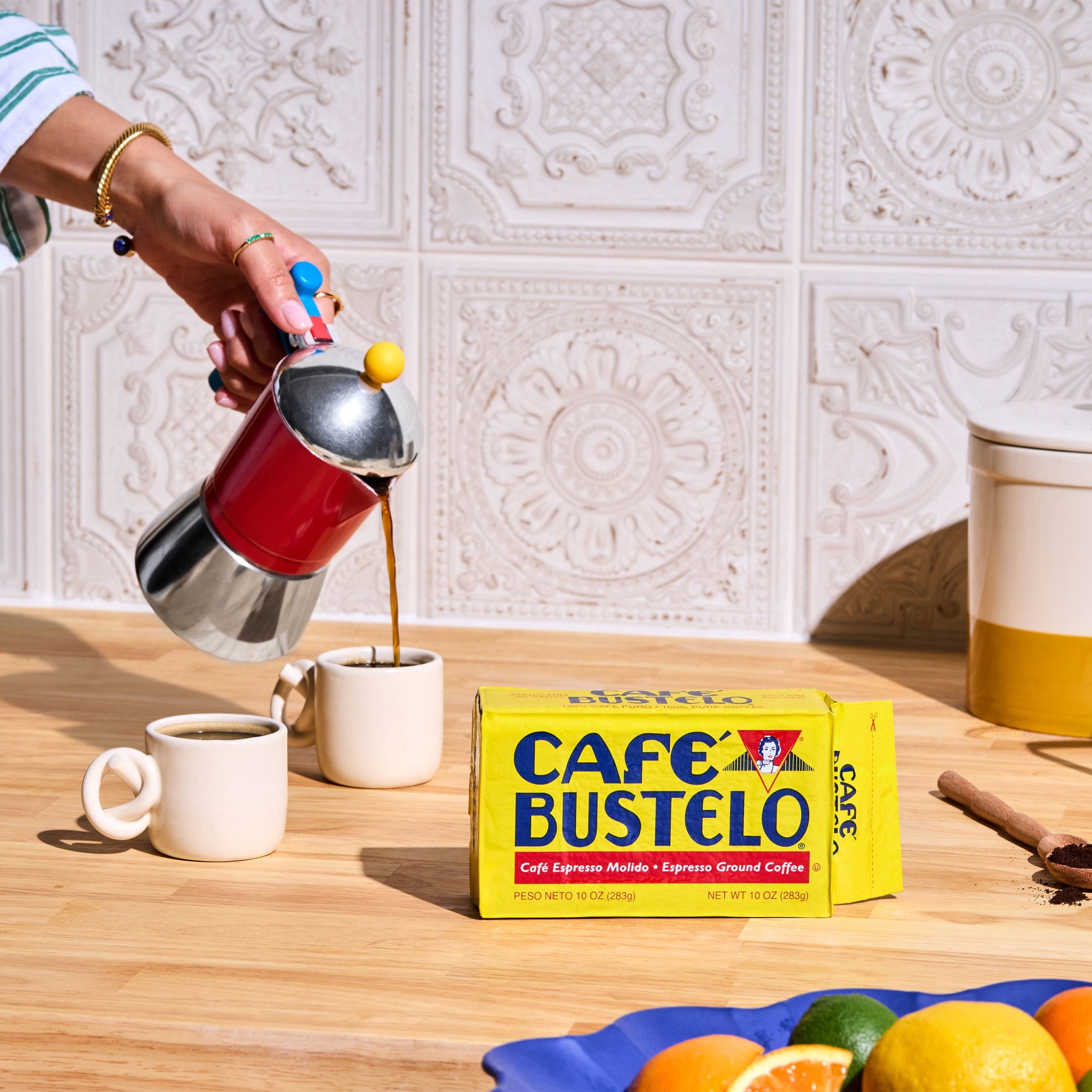 Café Bustelo Espresso Naturally Caffeinated Dark Roast Ground Coffee 10 oz Brick