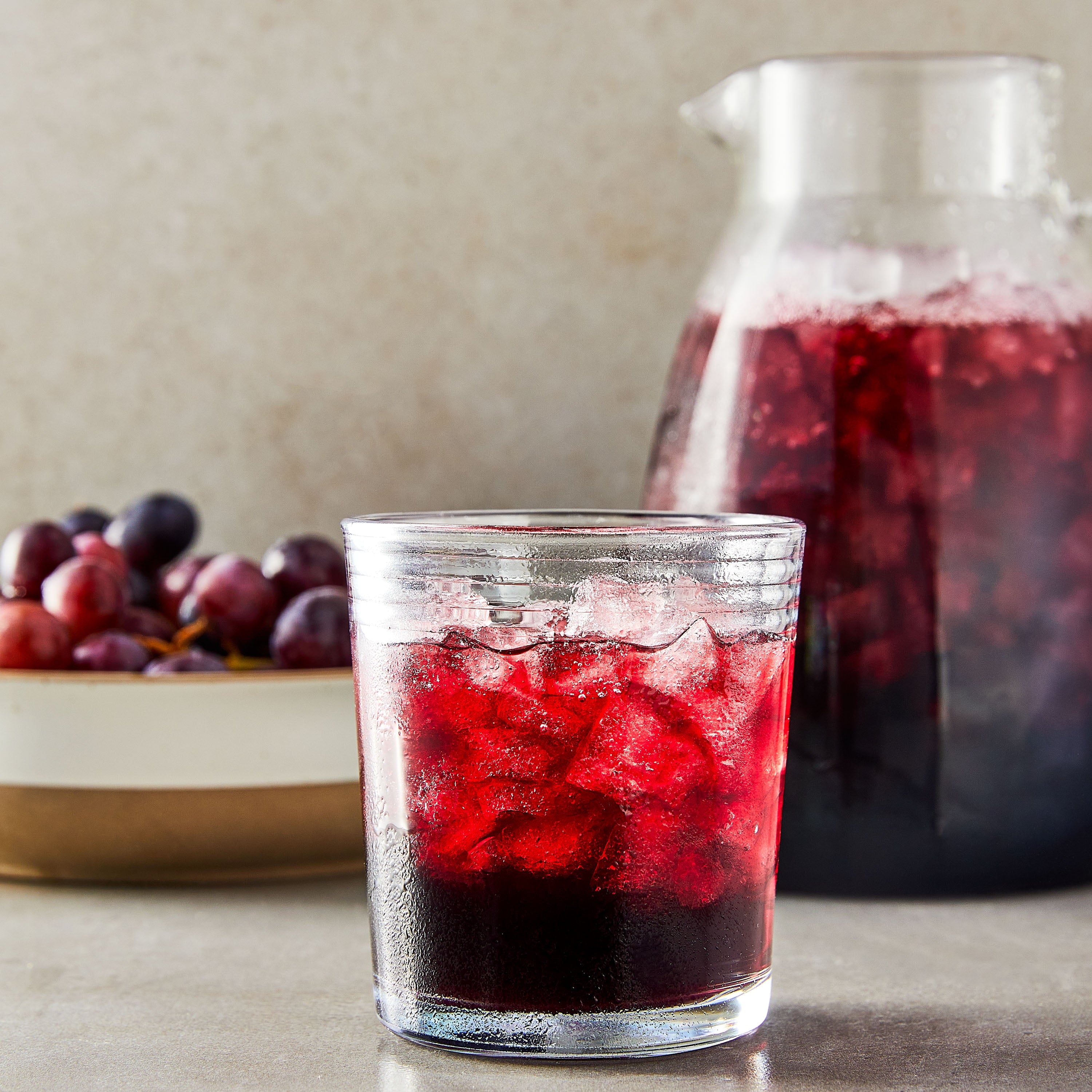 Great Value 100% Concord Grape Juice 64 fl oz Bottle