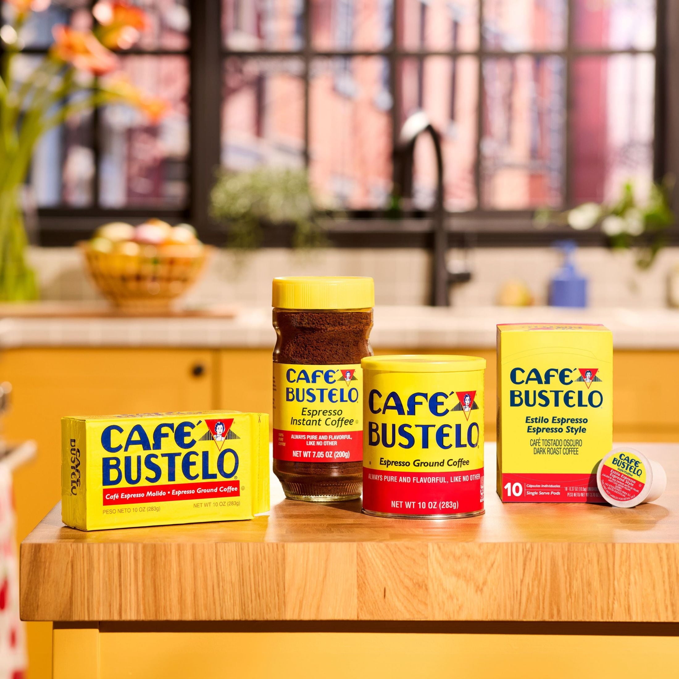 Café Bustelo Espresso Naturally Caffeinated Dark Roast Ground Coffee 10 oz Canister