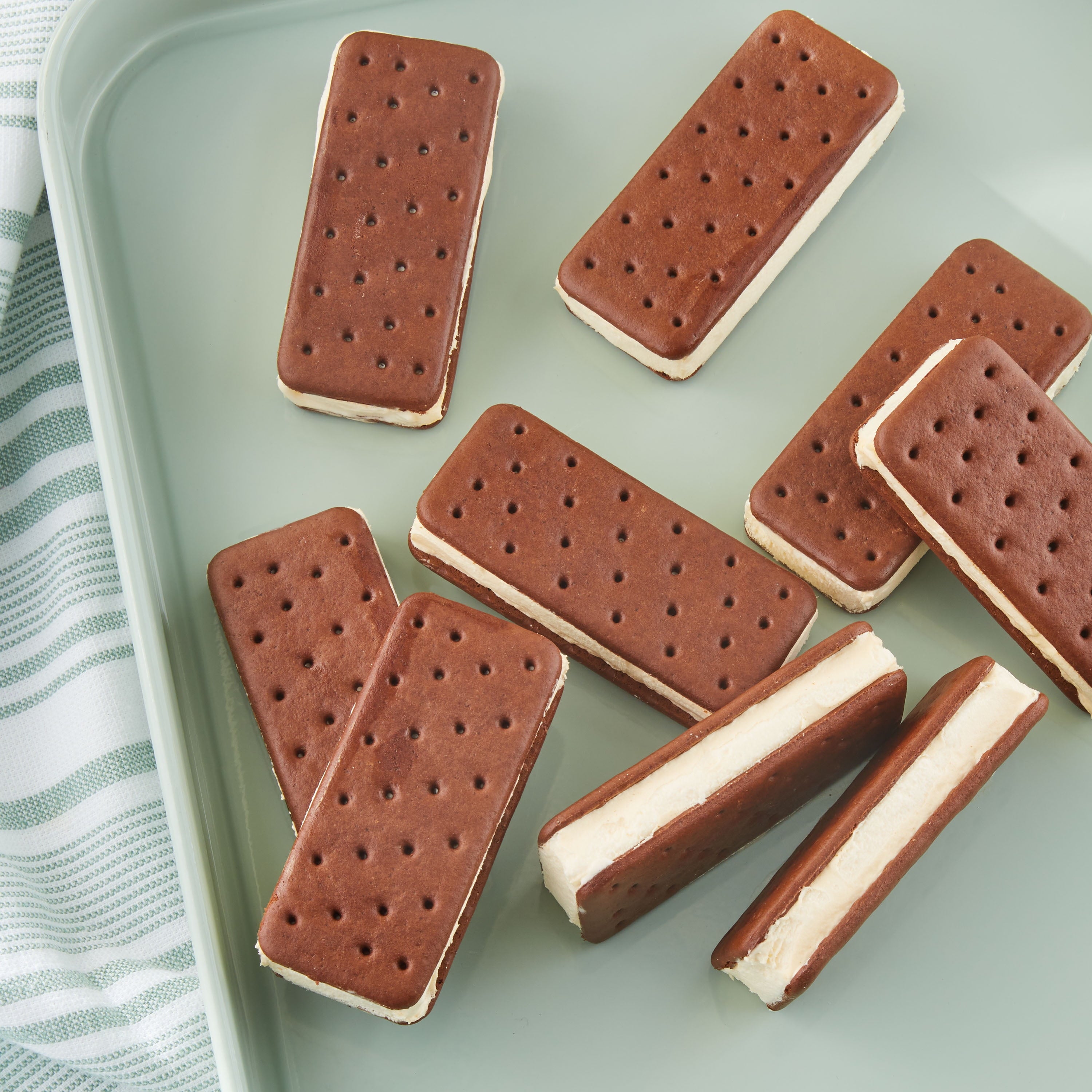 Great Value Mini Vanilla Ice Cream Sandwiches 16 Pack 36.8 Fl Oz