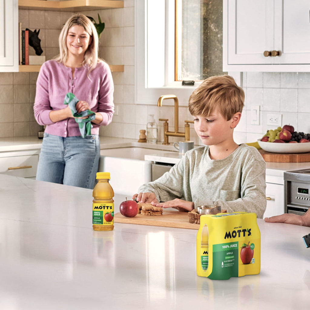 Mott's 100% Apple Juice Pulp-Free 8 fl oz 6 Count Bottles
