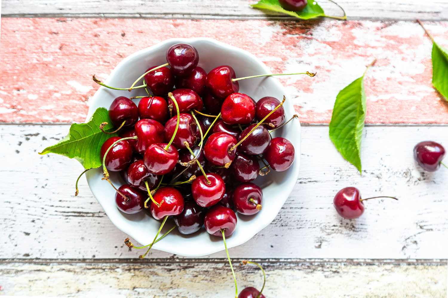 Fresh Red Cherries 2.25 Lb Bag
