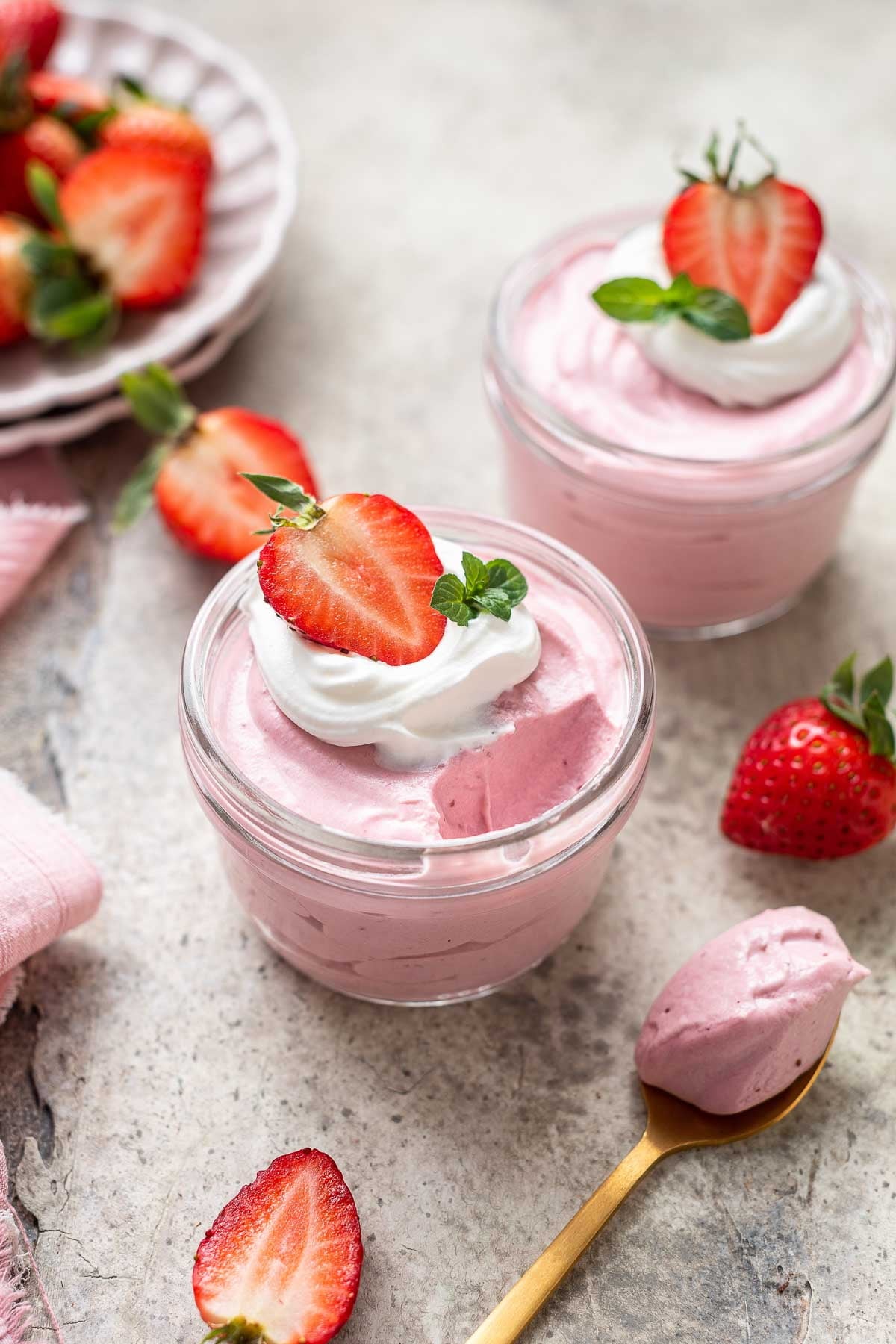 Fresh Strawberries 2 Lb Container