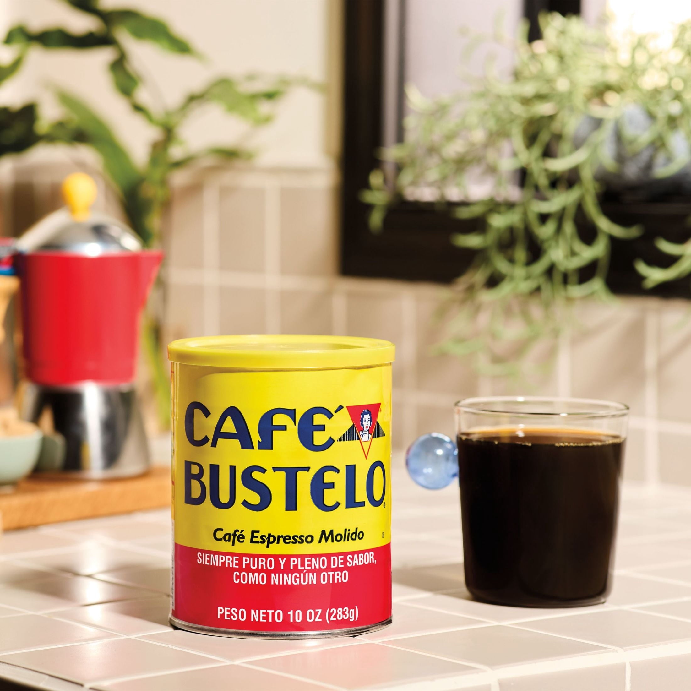 Café Bustelo Espresso Naturally Caffeinated Dark Roast Ground Coffee 10 oz Canister