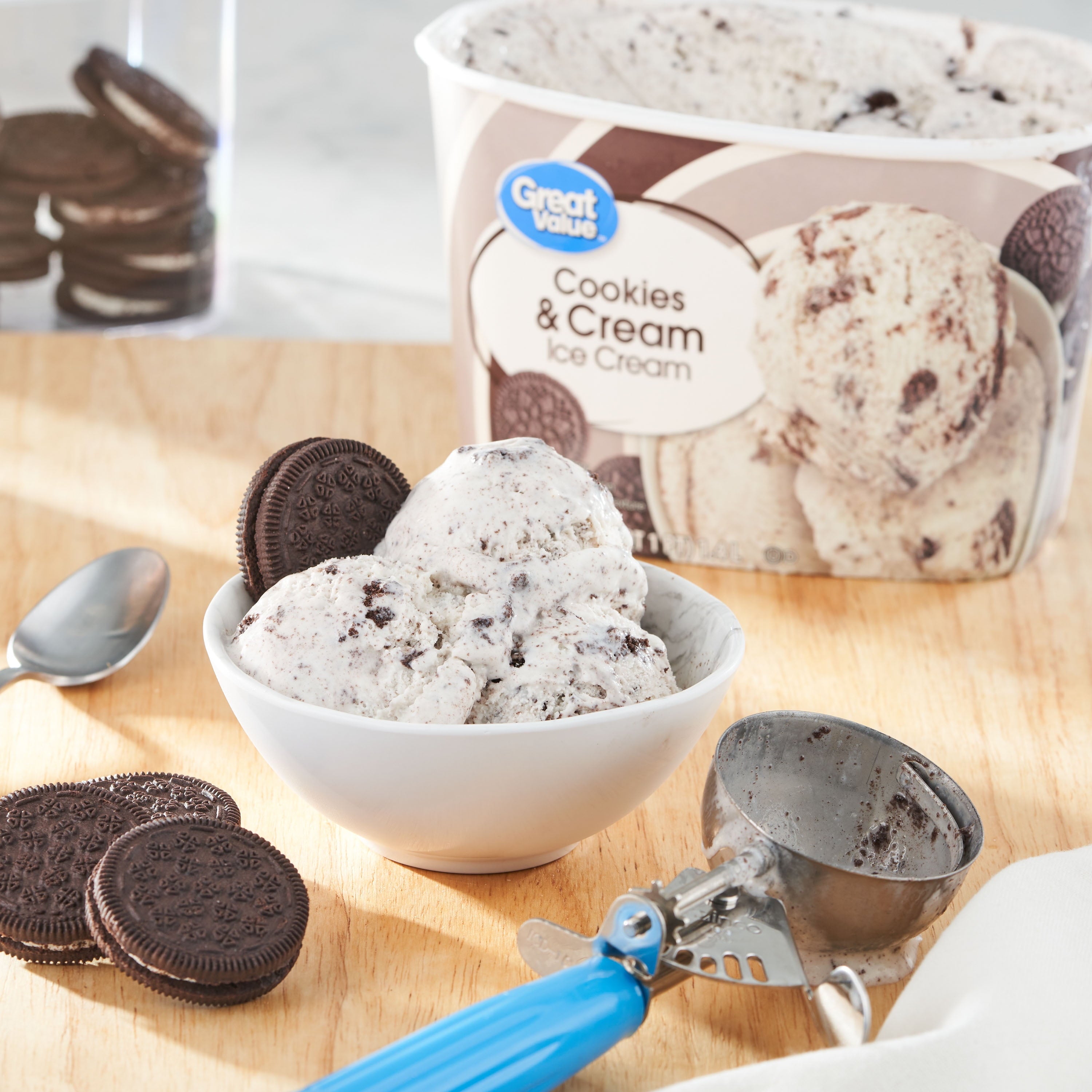 Great Value Cookies & Cream Ice Cream 48 Fl Oz