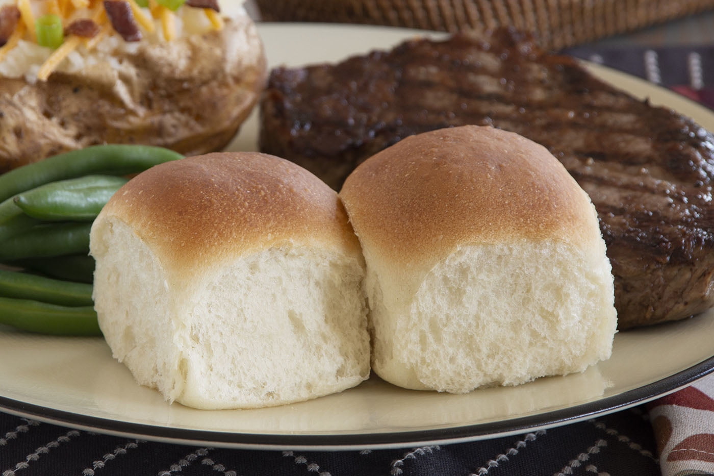 Rhodes Bake-N-Serv Yeast Dinner Rolls Frozen 3 Lbs 36 Count