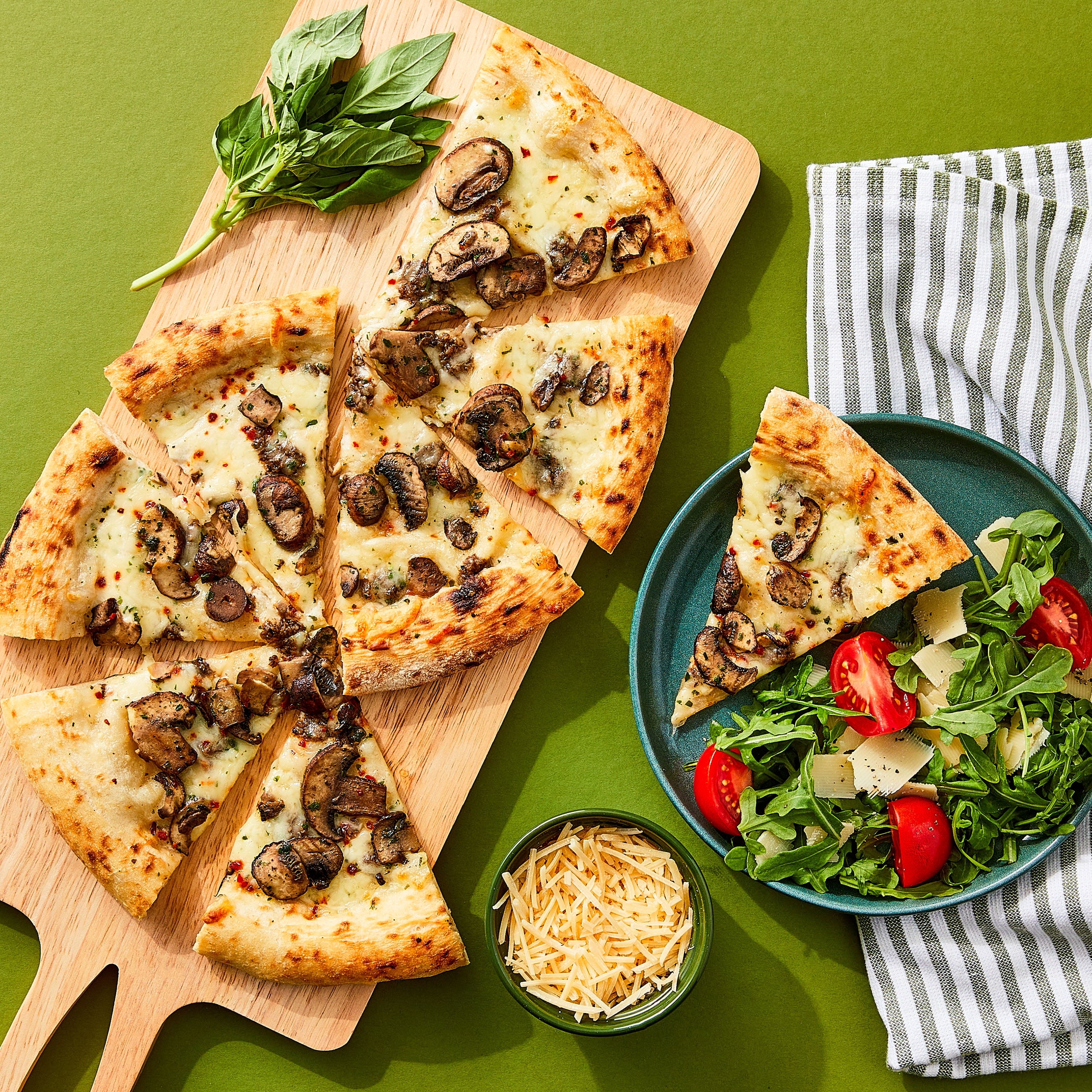 Bettergoods Italian Wood-Fired Mushroom and Truffle Pizza 15.73 Oz Frozen