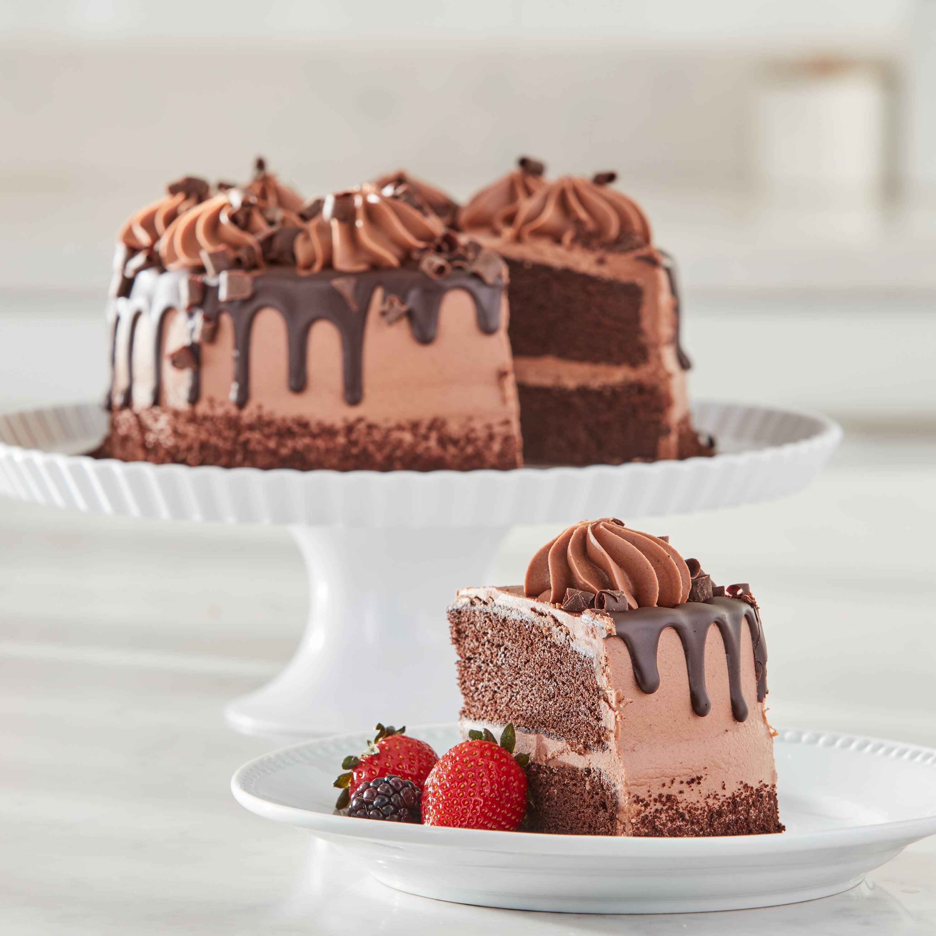 Chocolate Drip Cake 37 Oz 12 Servings Freshness Guaranteed
