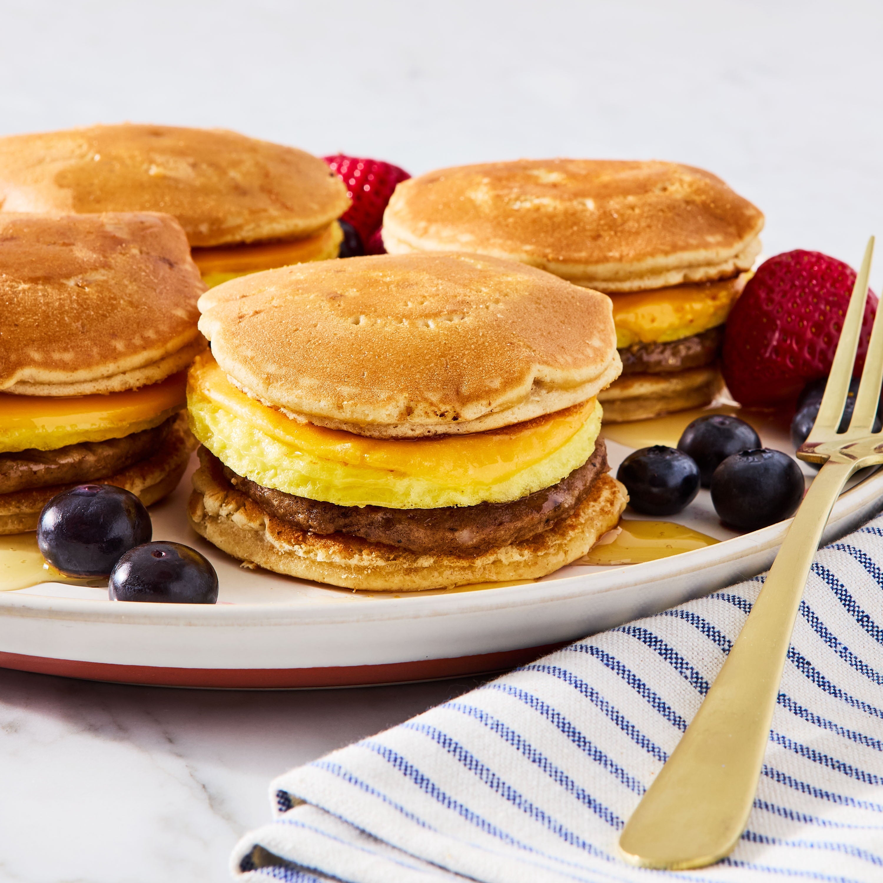Great Value Sausage Egg & Cheese Maple Griddle Sandwich Frozen 4 Count 19.6 Oz