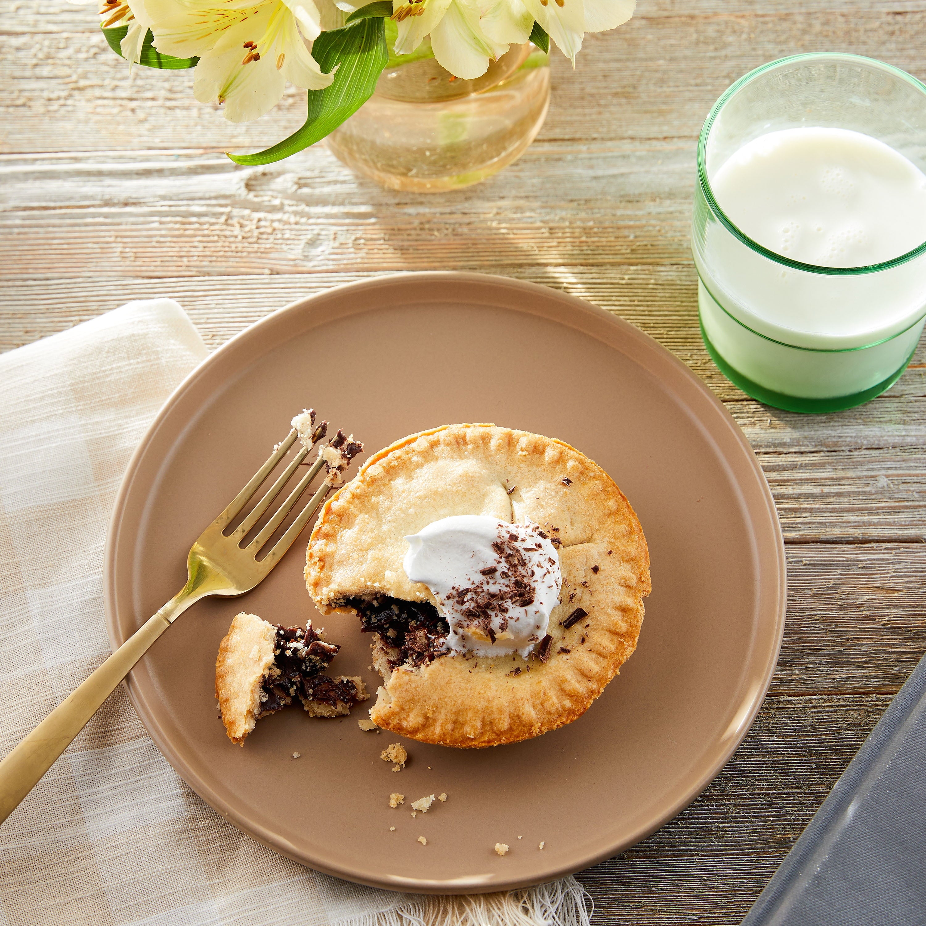 Mini Baked Chocolate Flavored Creme Pie 3.5 Oz Freshness Guaranteed
